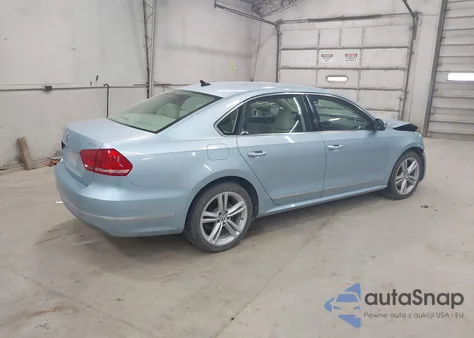 2013 Volkswagen Passat 2.0L Tdi Sel Premium from USA, damaged, VIN 1VWCN7A36DC093835